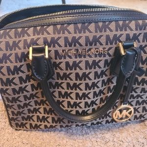 Micheal Kors Duffle Satchel